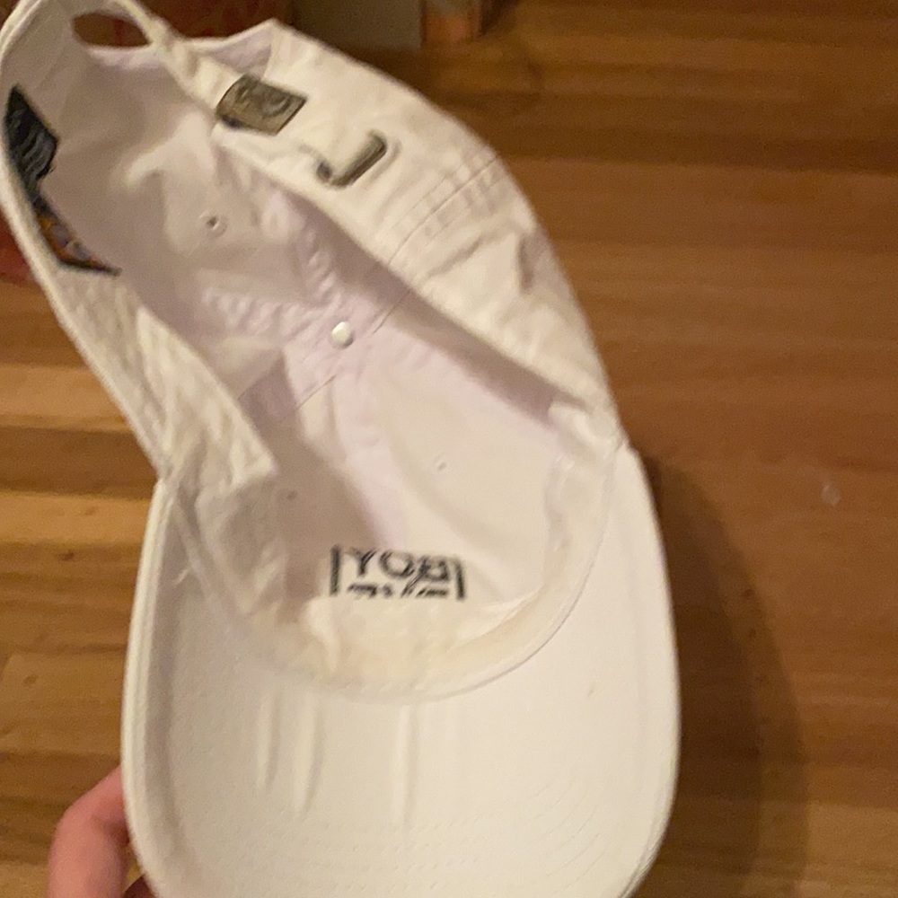 hat - Picture 2 of 2